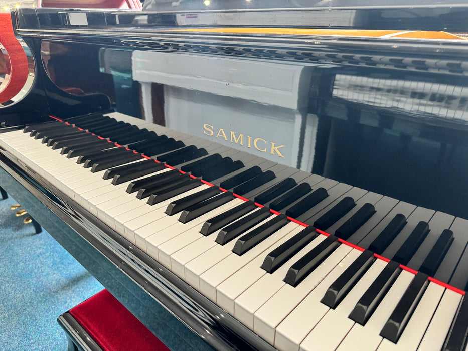 Samick baby grand