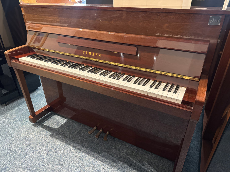 Yamaha M110N