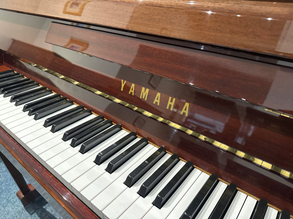 Yamaha M110N