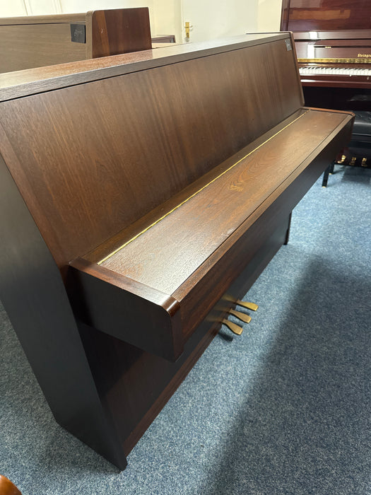 Yamaha C108N