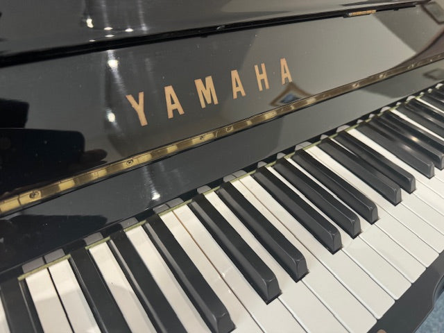 Yamaha U3 M